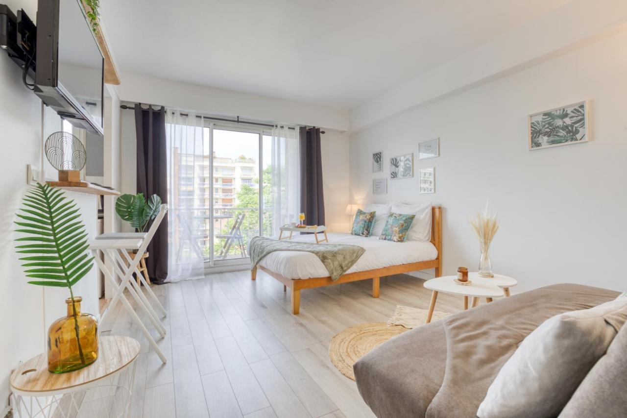 Zzzen Aux Portes De Paris Avec Parking Et Netflix Vincennes Exterior foto